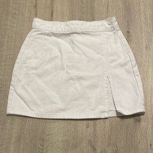 LIONESS - THE LOLA MINI SKIRT WHITE